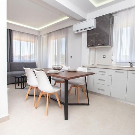 Marane Luxury Suites Nea Moudania Dış mekan fotoğraf