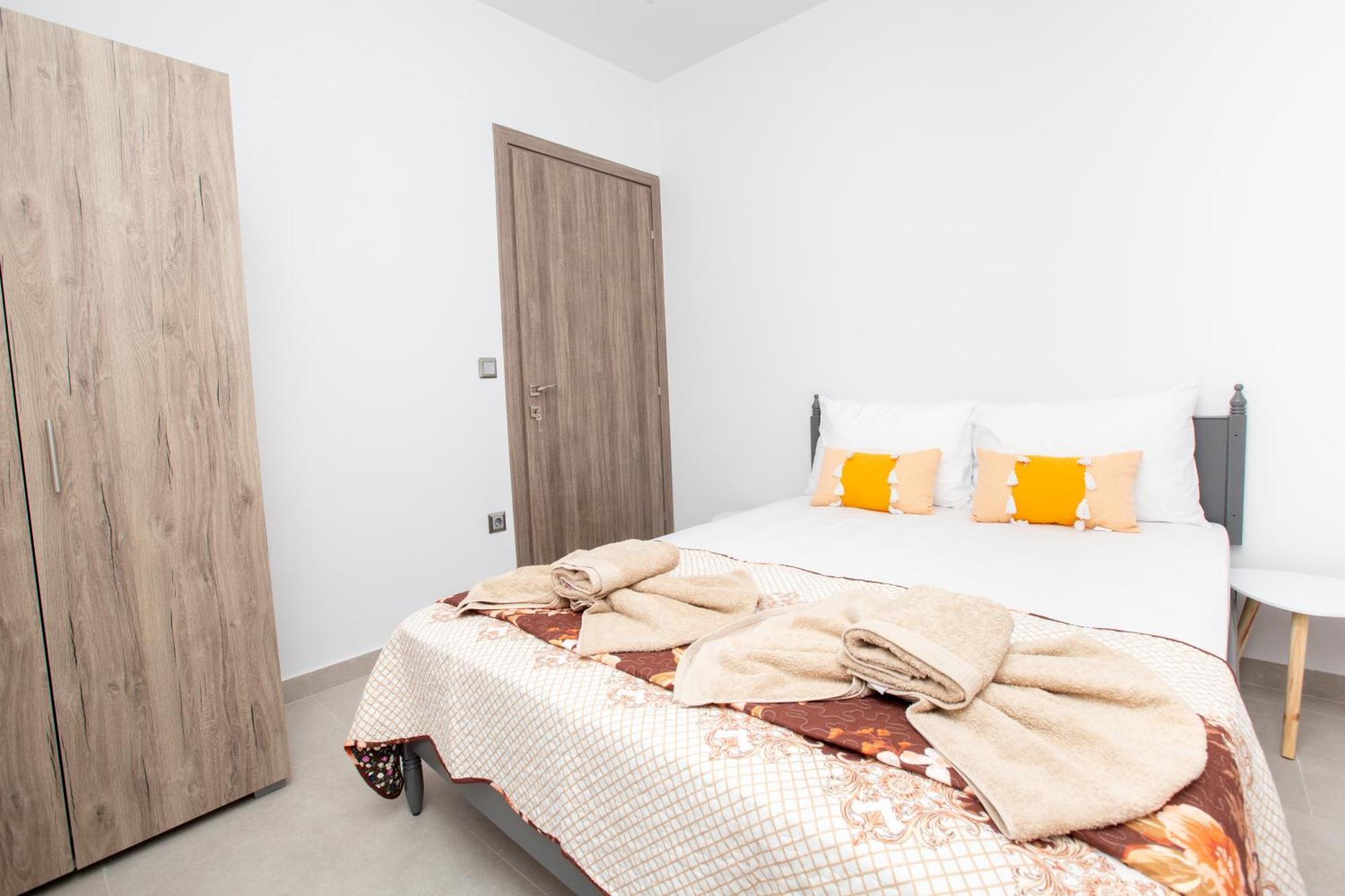 Marane Luxury Suites Nea Moudania Dış mekan fotoğraf